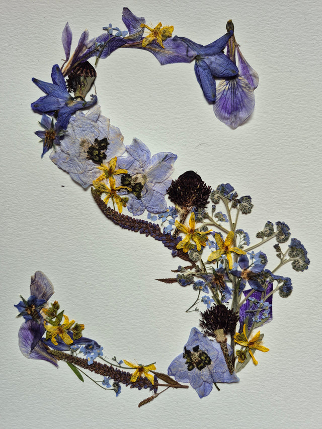 Lettre florale S
