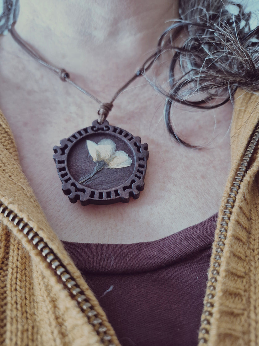 Collier de bois - Poirier