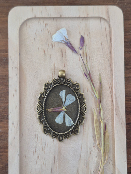 Pendentif floral 