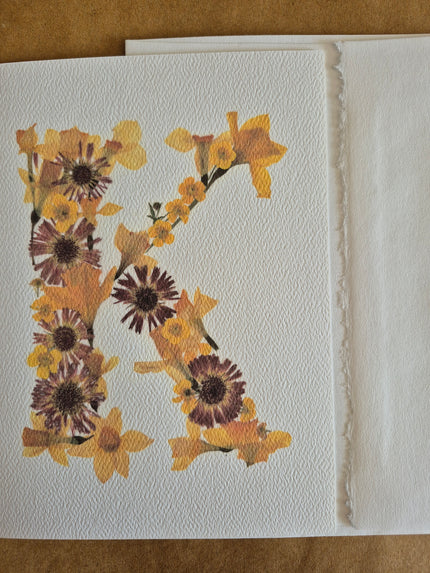 Lettre florale K