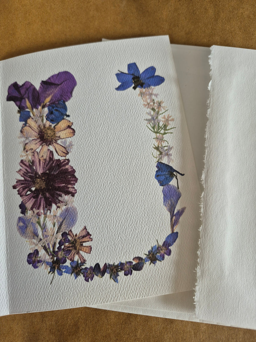 Lettre florale U