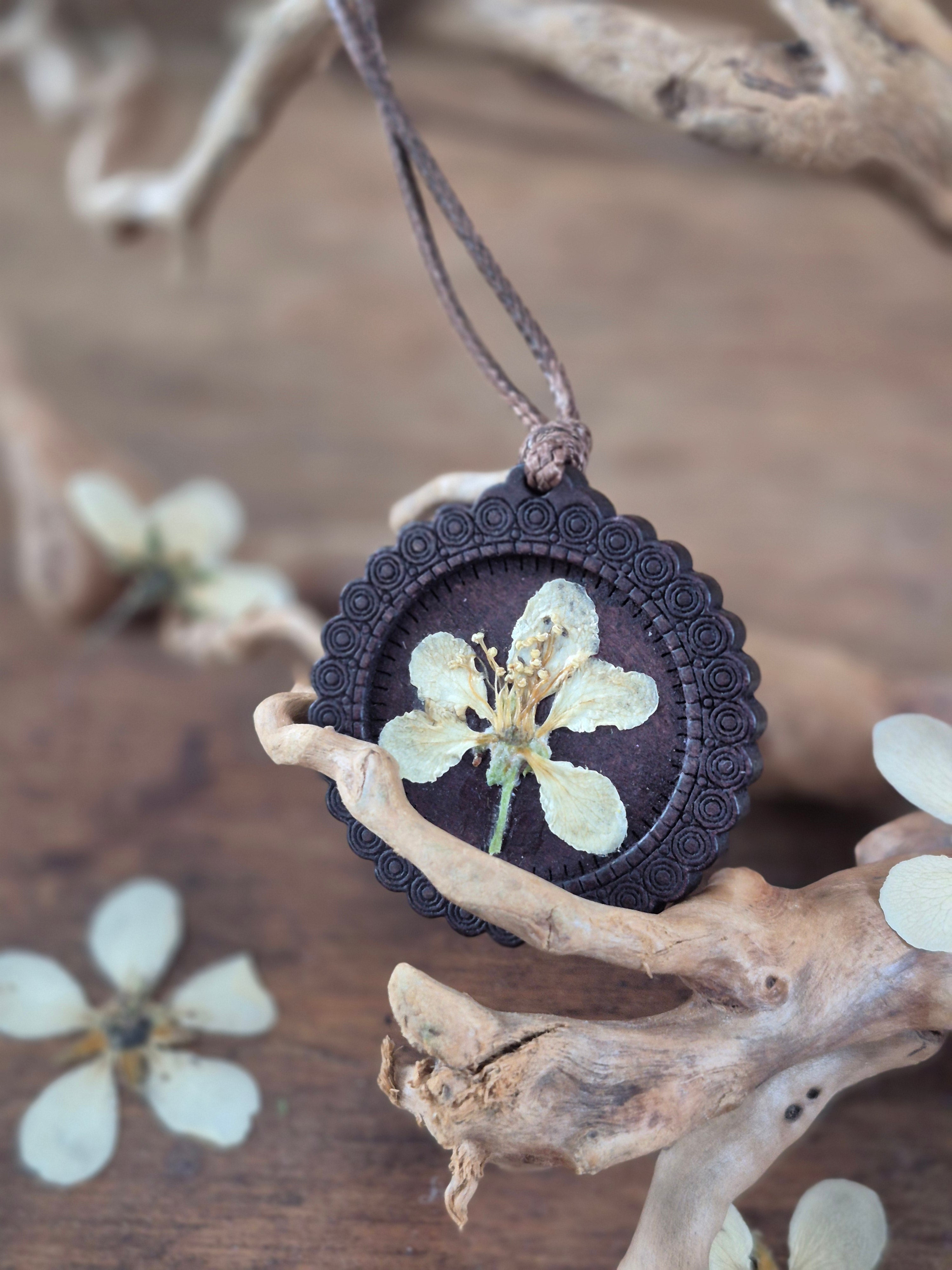 Collier de bois - Poirier