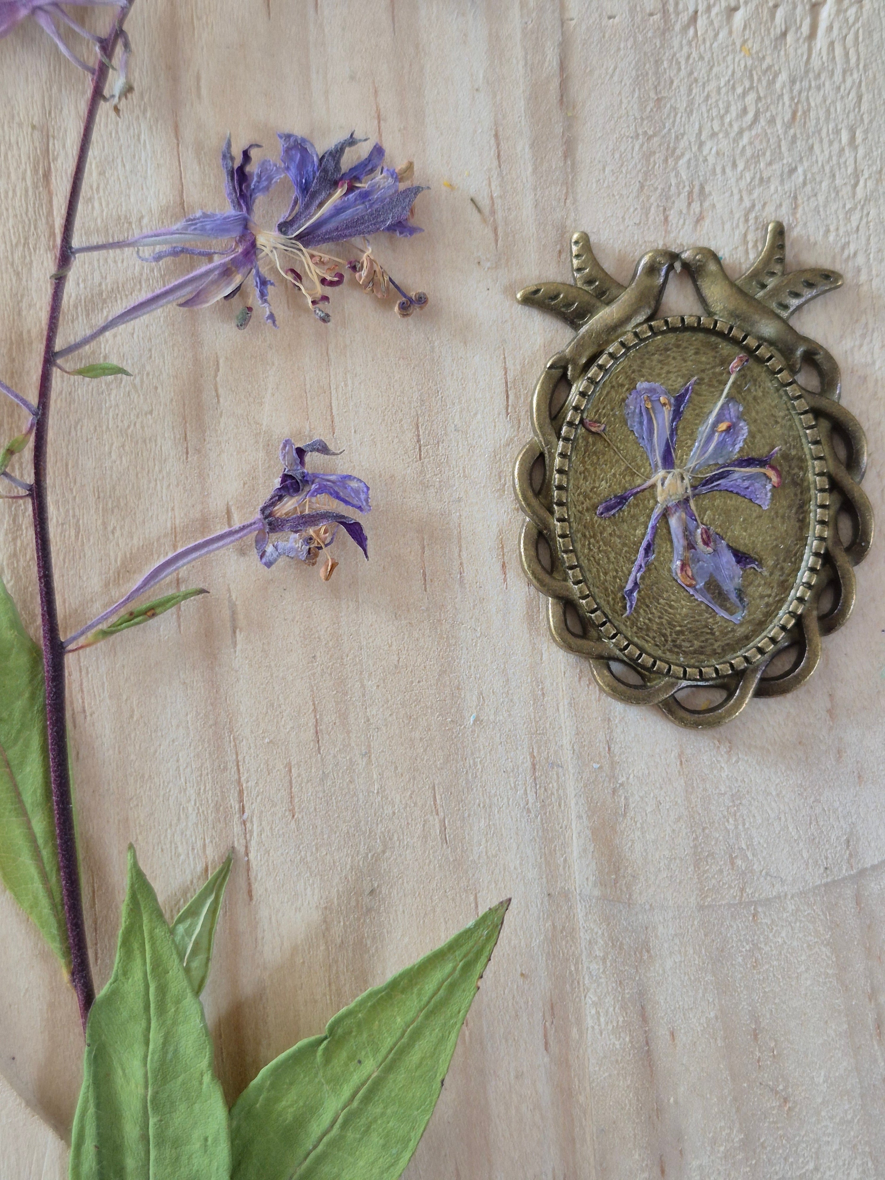 Pendentif floral 