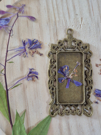 Pendentif floral 