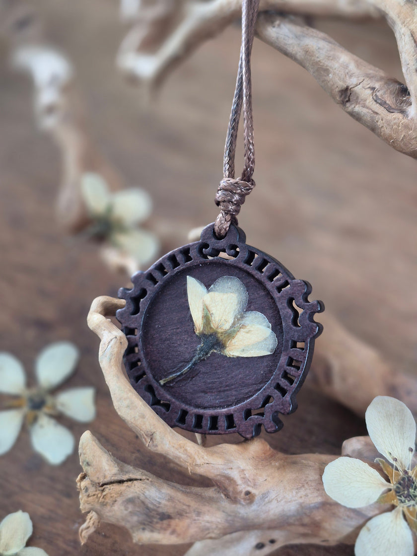 Collier de bois - Poirier