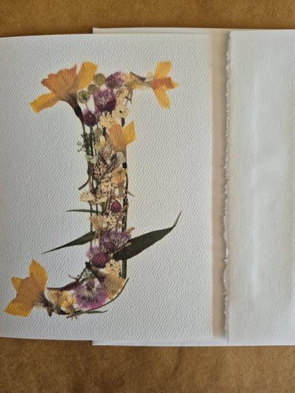 Lettre florale J