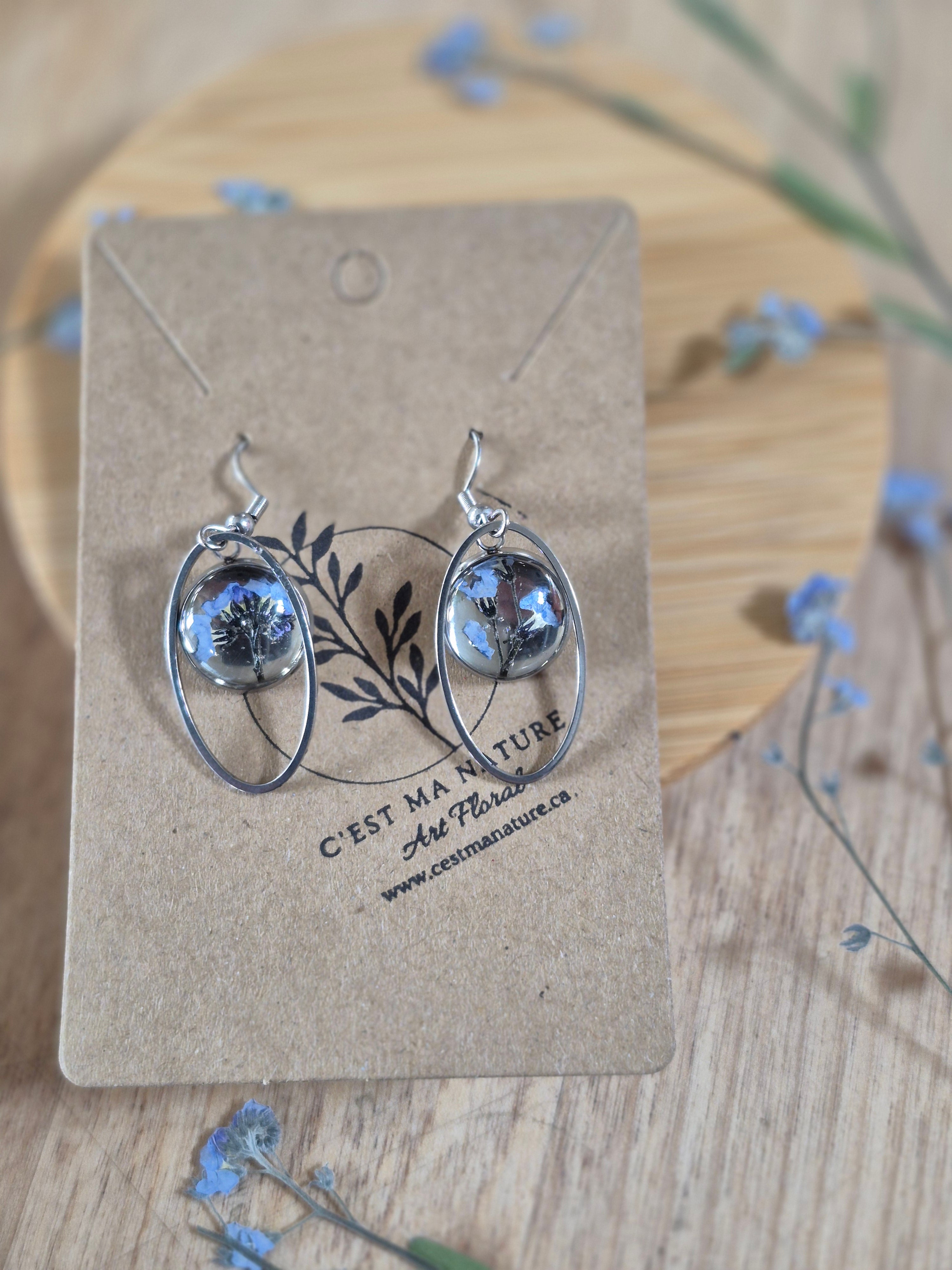 Boucles d'oreilles florales pendantes 