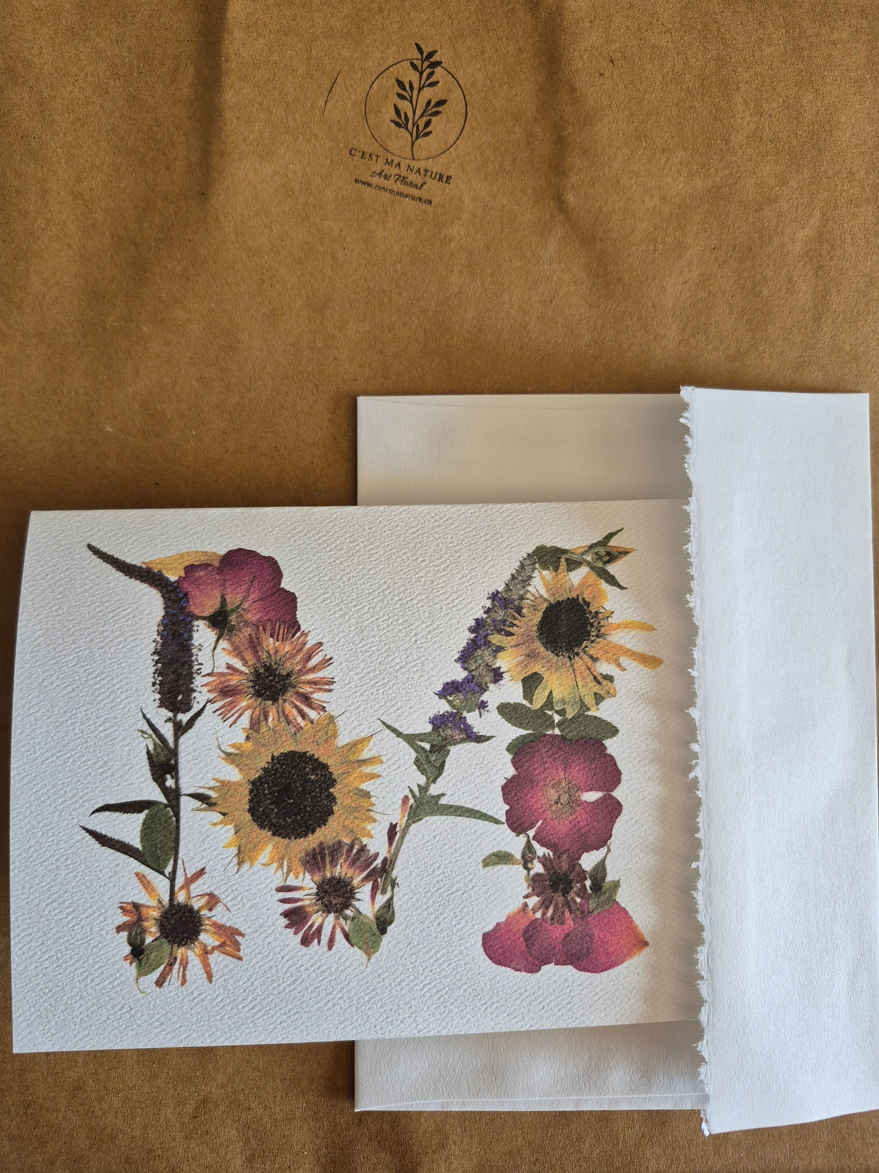 Lettre florale M