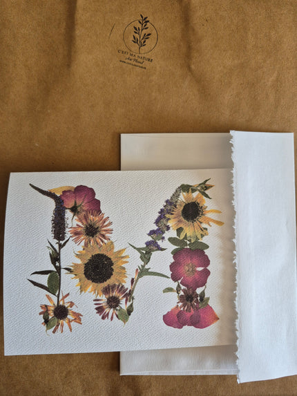 Lettre florale M
