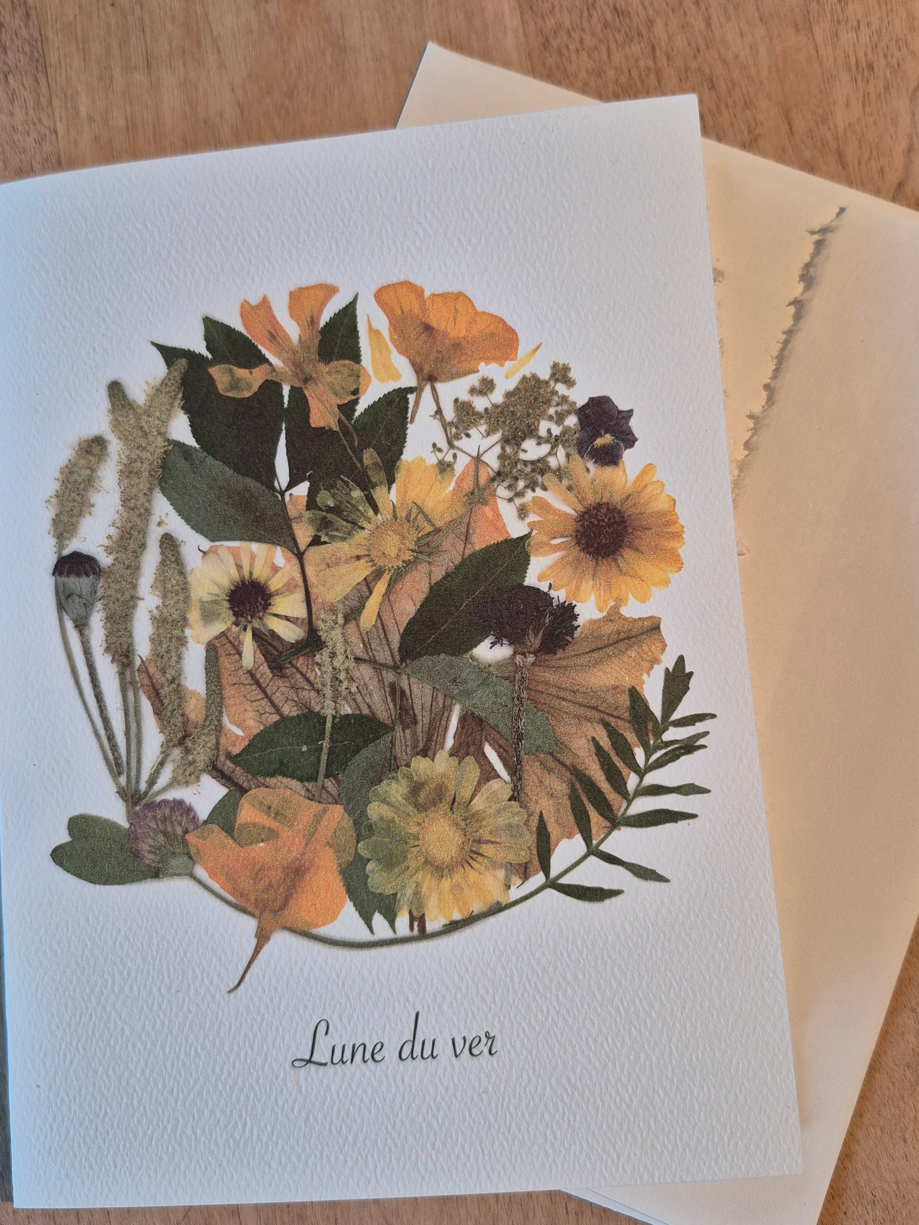 Le Coffret lunaire- Carte artistique florale – Lune du mois (5