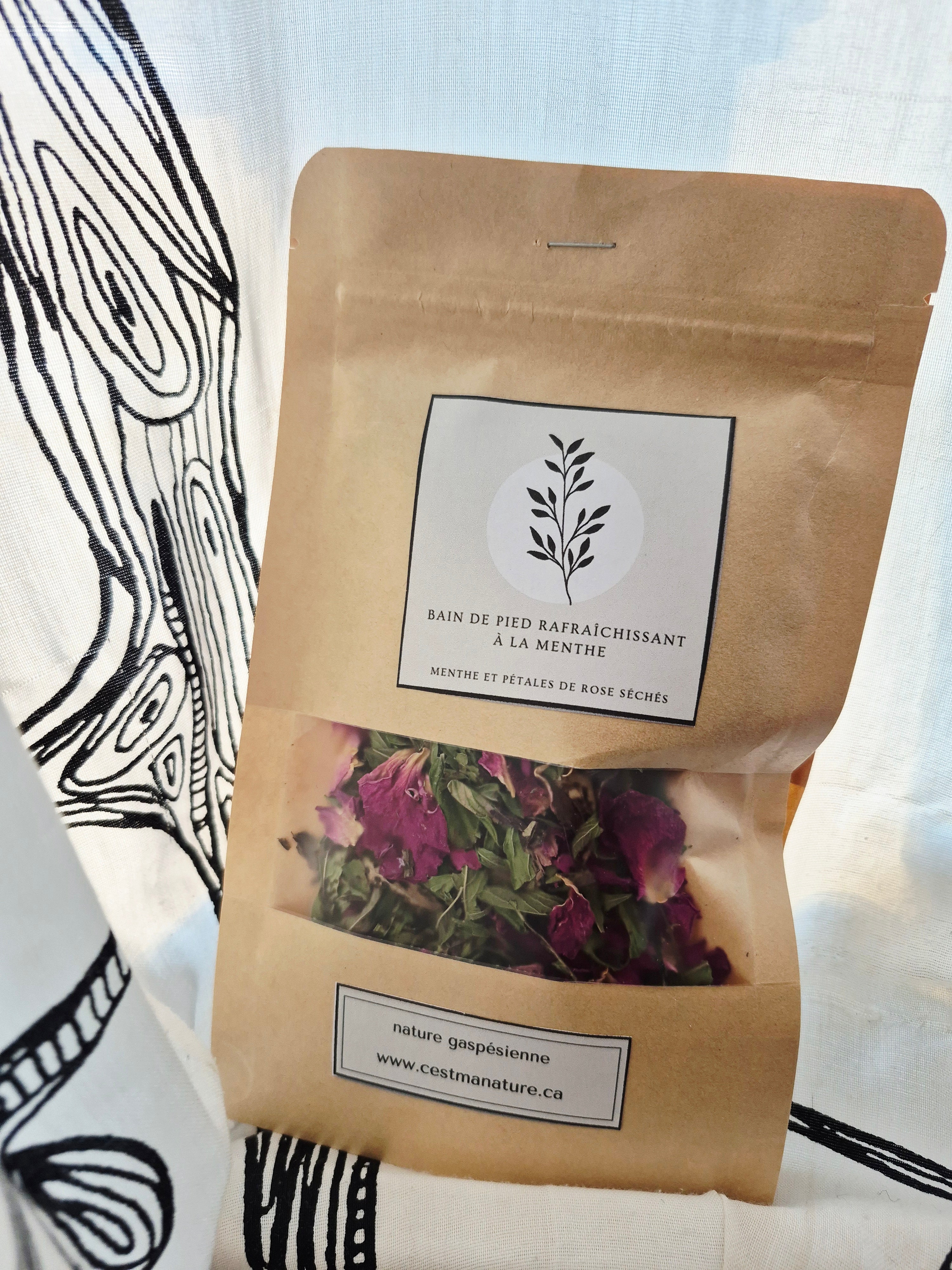 Bain de pied rose & menthe