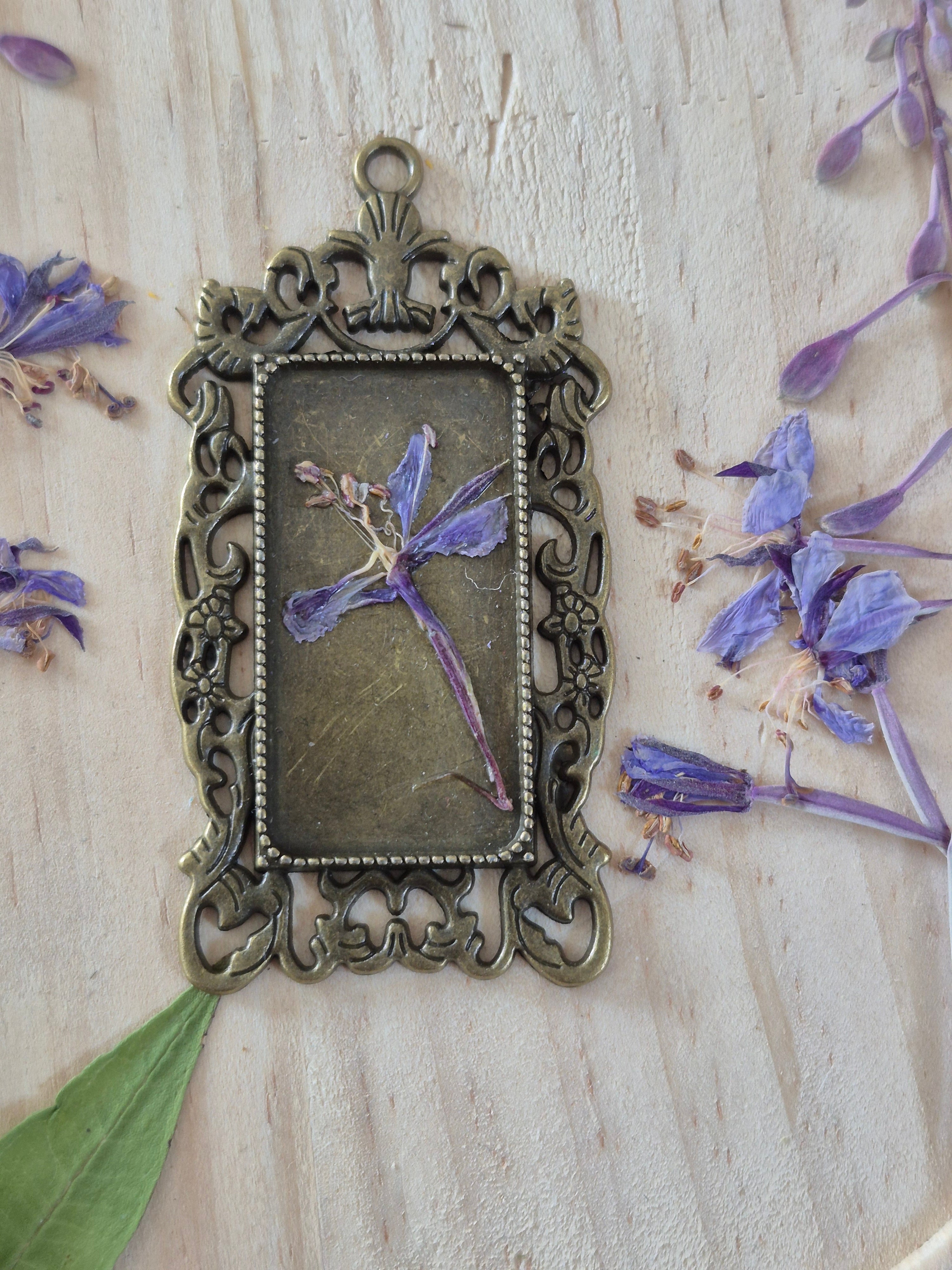 Pendentif floral 