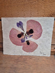 Composition florale artisanale sur papier Lokta 